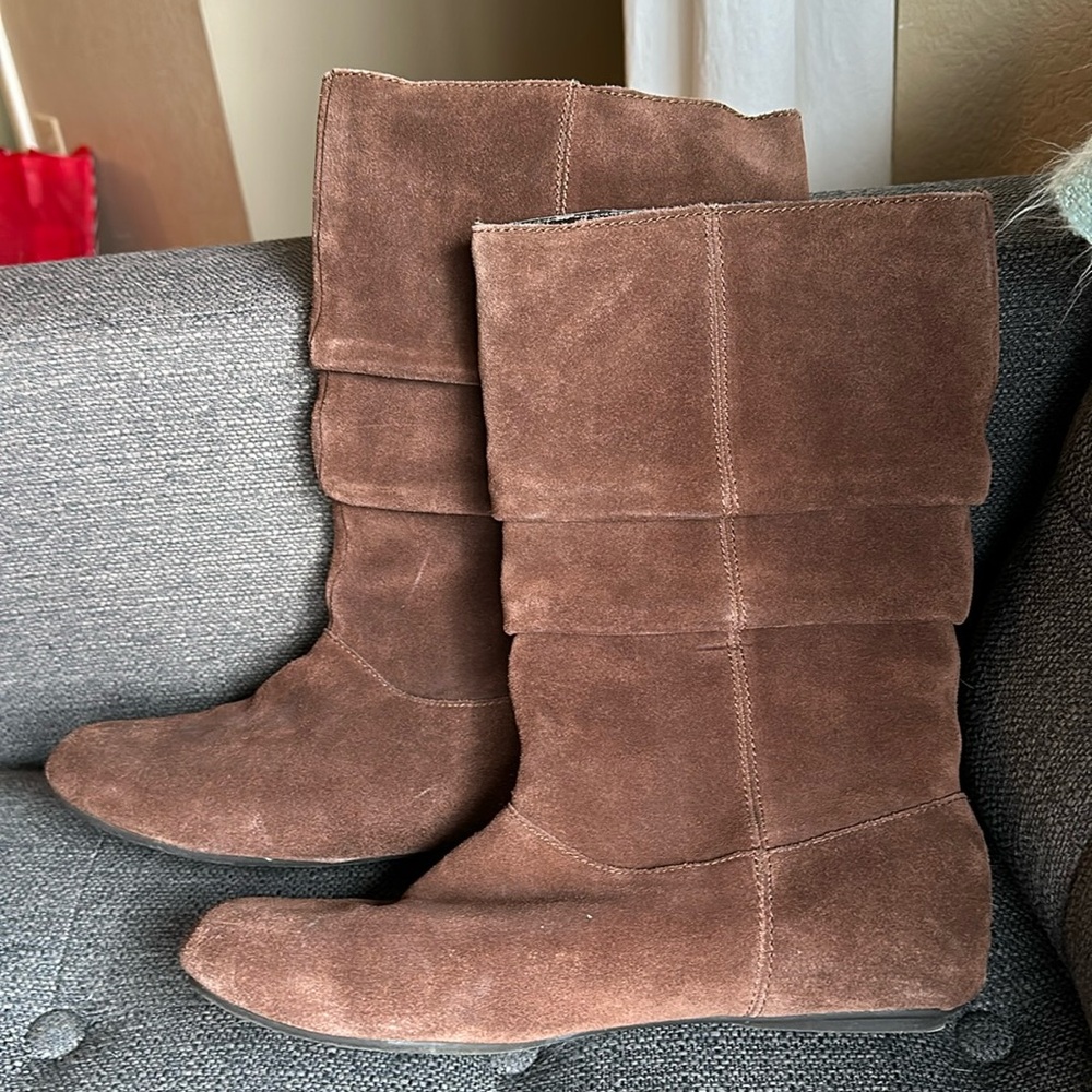 B.O.C suede leather boots.
